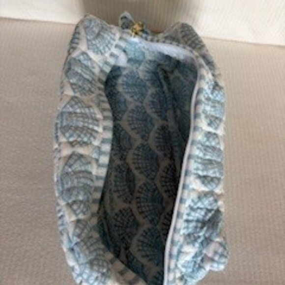 Mark & Graham- Block Print Travel Pouch Set- Sky Blue Shell Print - Picture 7 of 9